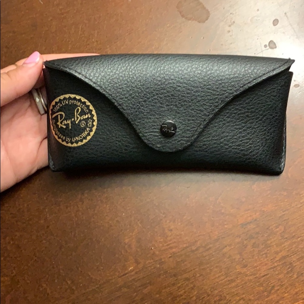 Ray Bans - Picture 5 of 5